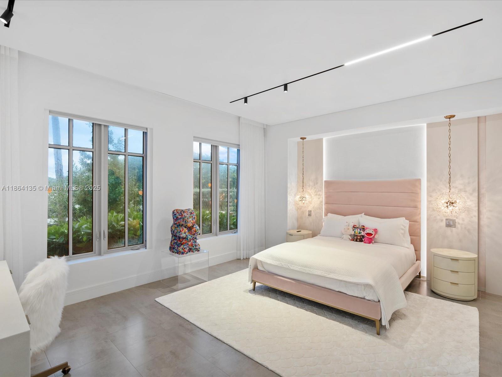Photo of 3501 Ocean Dr  #V5, Hollywood, Florida, 33019 - 