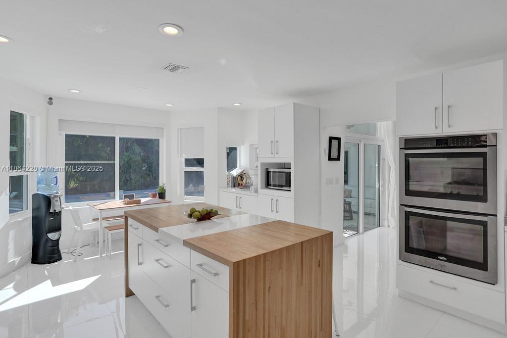 Photo of 685 Golden Beach Dr  (685), Golden Beach, Florida, 33160 - 
