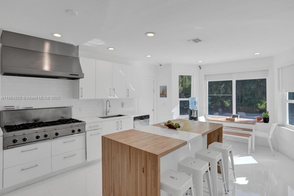 Photo of 685 Golden Beach Dr  (685), Golden Beach, Florida, 33160 - 