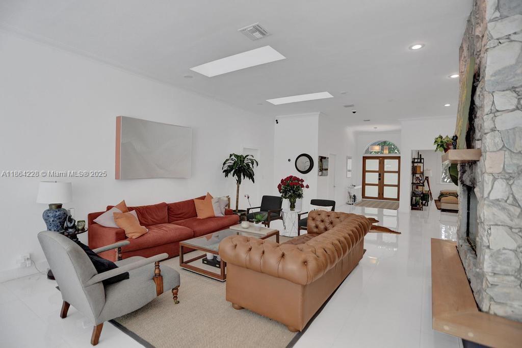 Photo of 685 Golden Beach Dr (685), Golden Beach, Florida, 33160 -