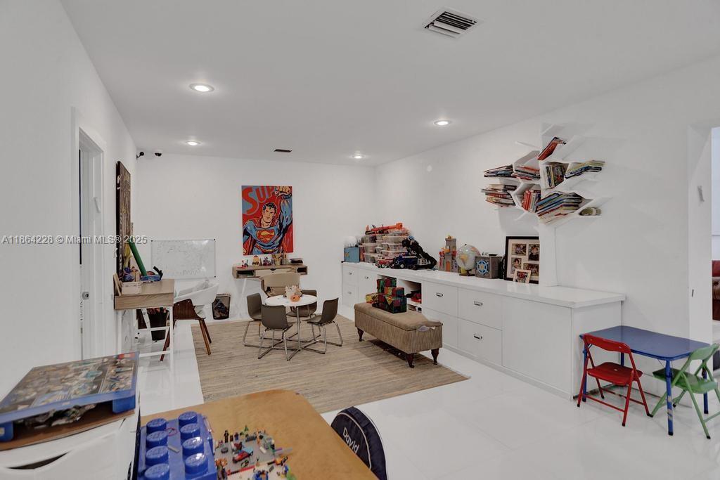 Photo of 685 Golden Beach Dr  (685), Golden Beach, Florida, 33160 - 
