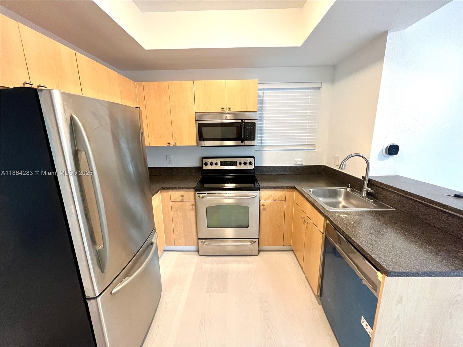See details 302 1 / 1 720 sq. ft. $ 2025-08-24 0 Photo