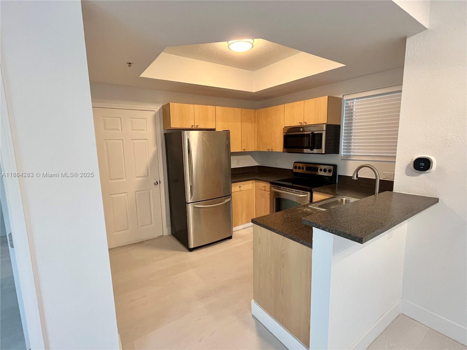 See details 302 1 / 1 720 sq. ft. $ 2025-08-24 0 Photo