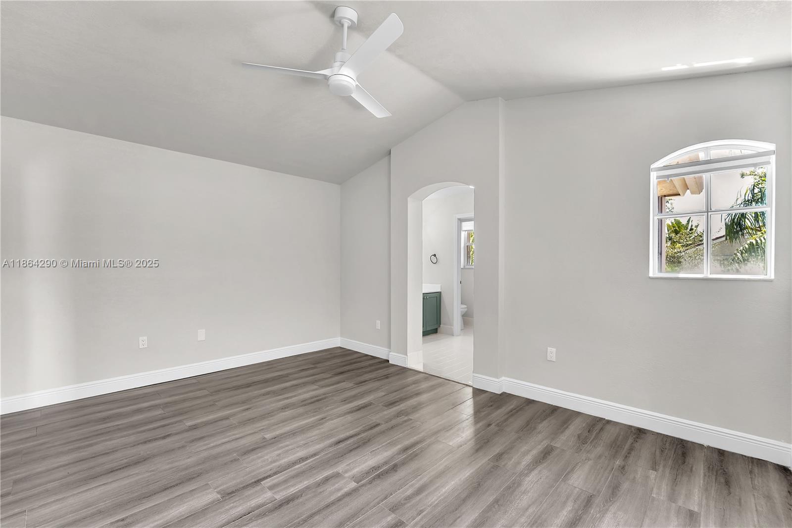 Photo of 1125 Doveplum St  (1125), Hollywood, Florida, 33019 - 