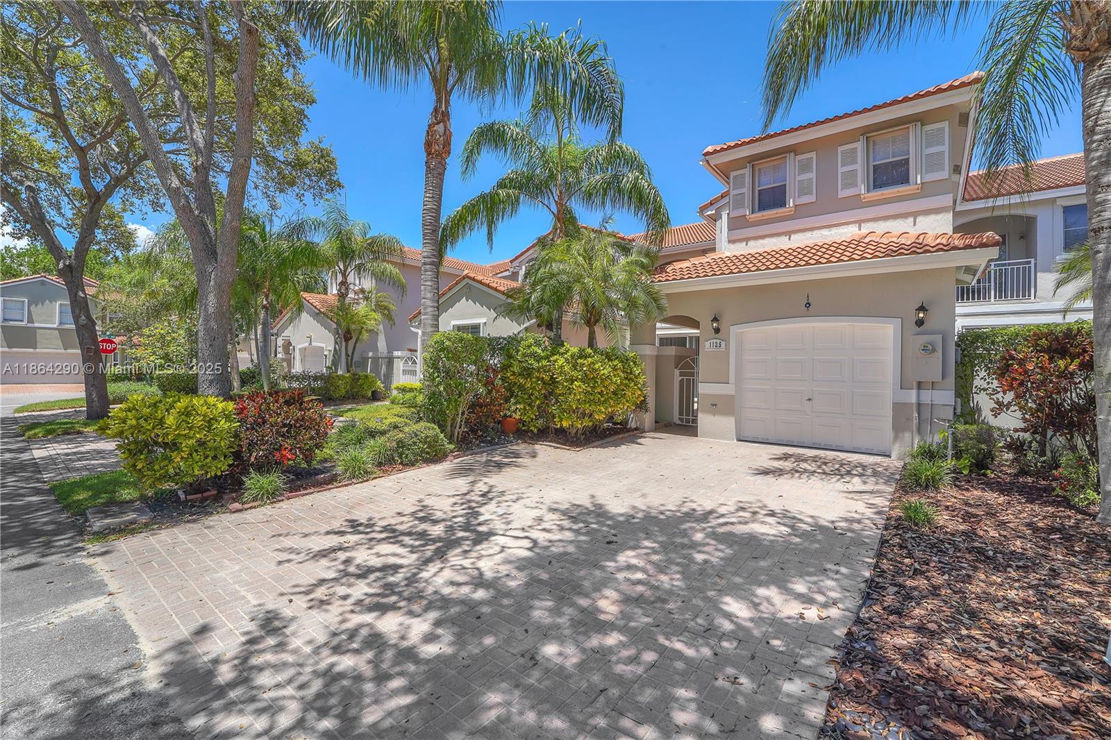 Photo of 1125 Doveplum St  (1125), Hollywood, Florida, 33019 - 