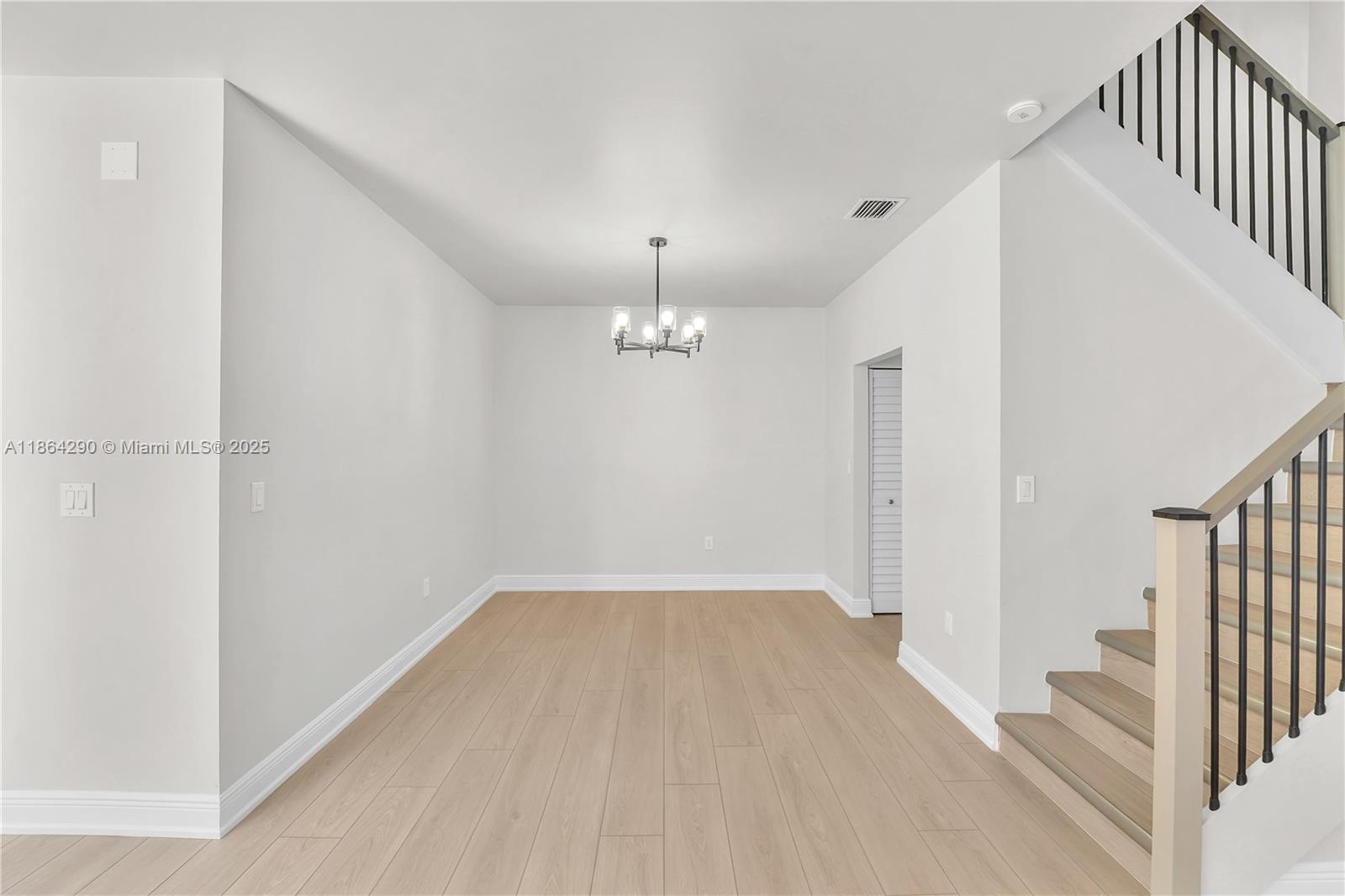 Photo of 1125 Doveplum St (1125), Hollywood, Florida, 33019 -