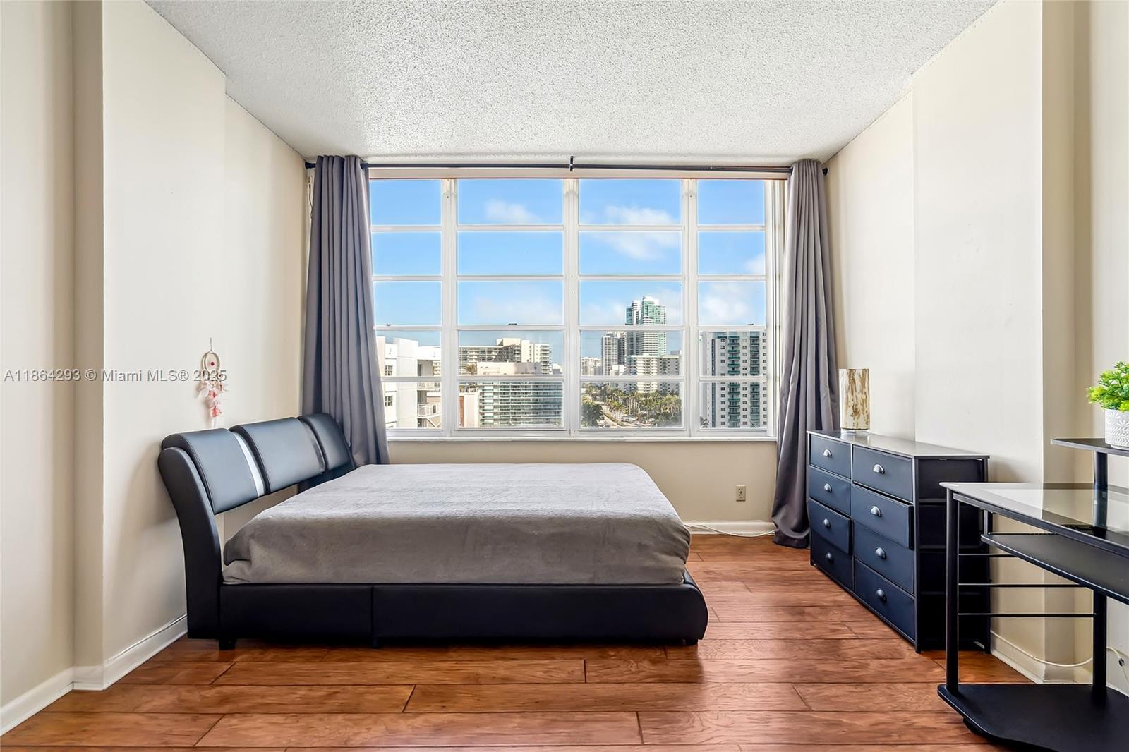 Photo of 1825 Ocean Dr  #PH-1, Hallandale Beach, Florida, 33009 - 