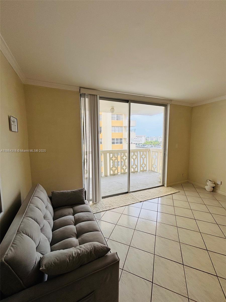 Photo of 1817 Ocean Dr  #622, Hallandale Beach, Florida, 33009 - 