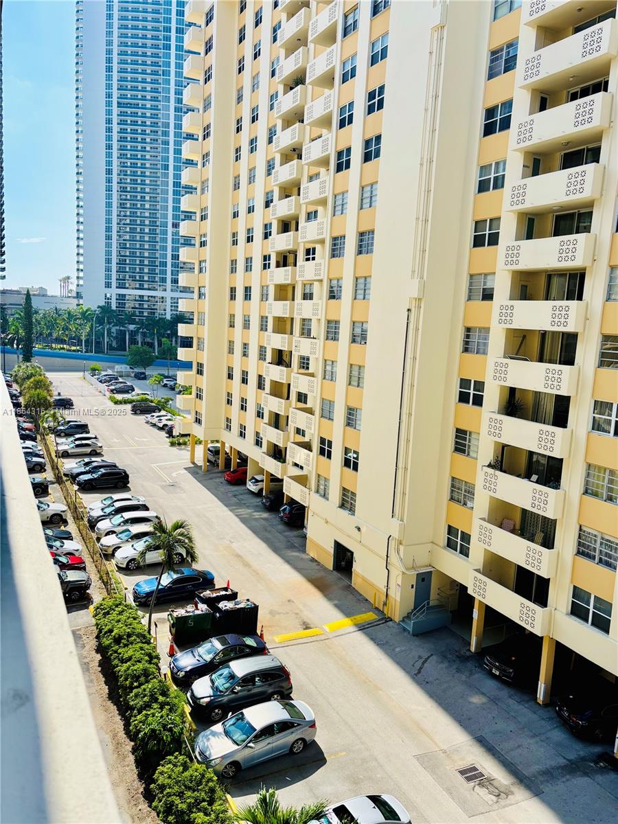 Photo of 1817 Ocean Dr  #622, Hallandale Beach, Florida, 33009 - 