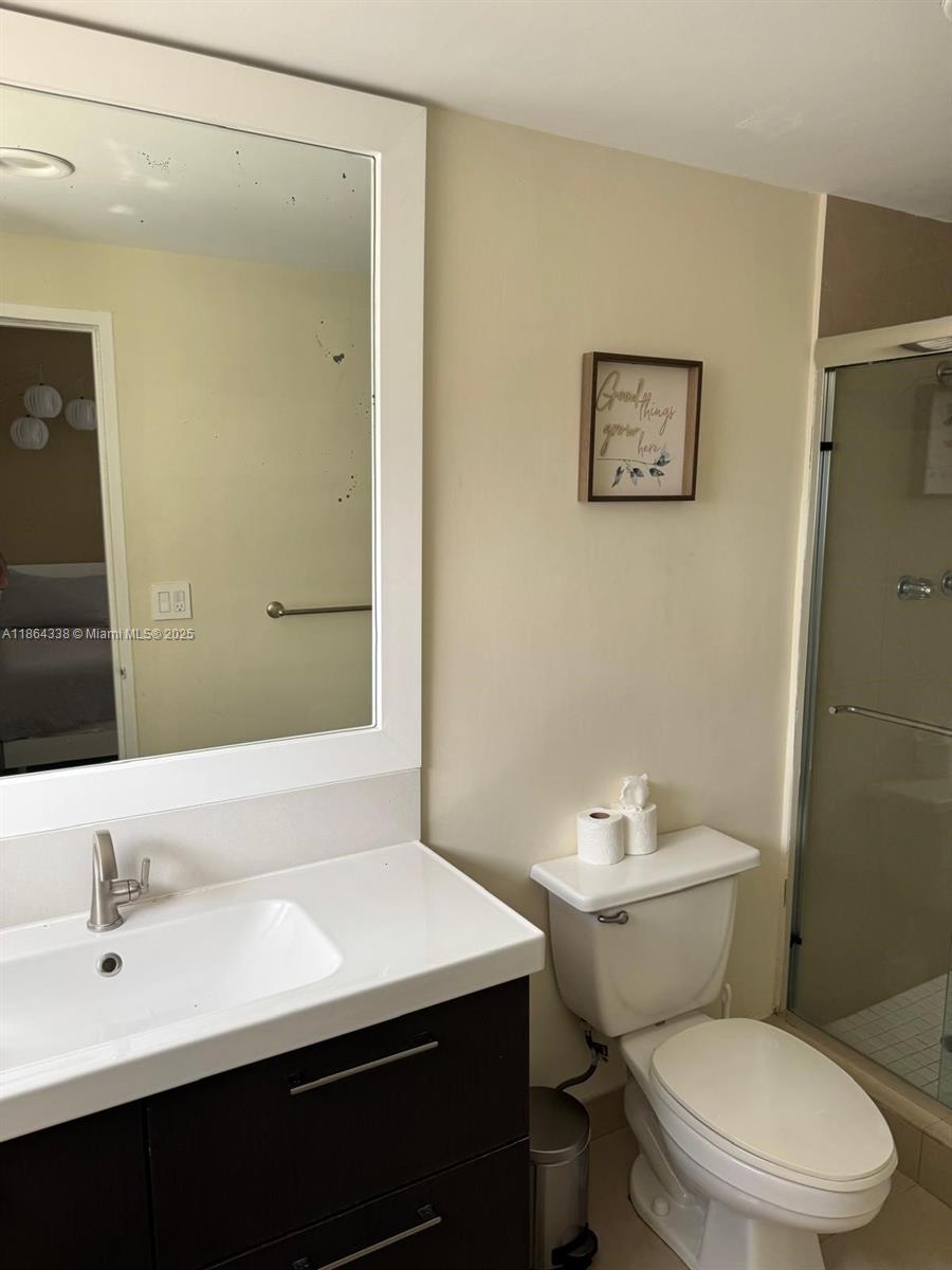 Photo of 3801 Ocean Dr  #14V, Hollywood, Florida, 33019 - 