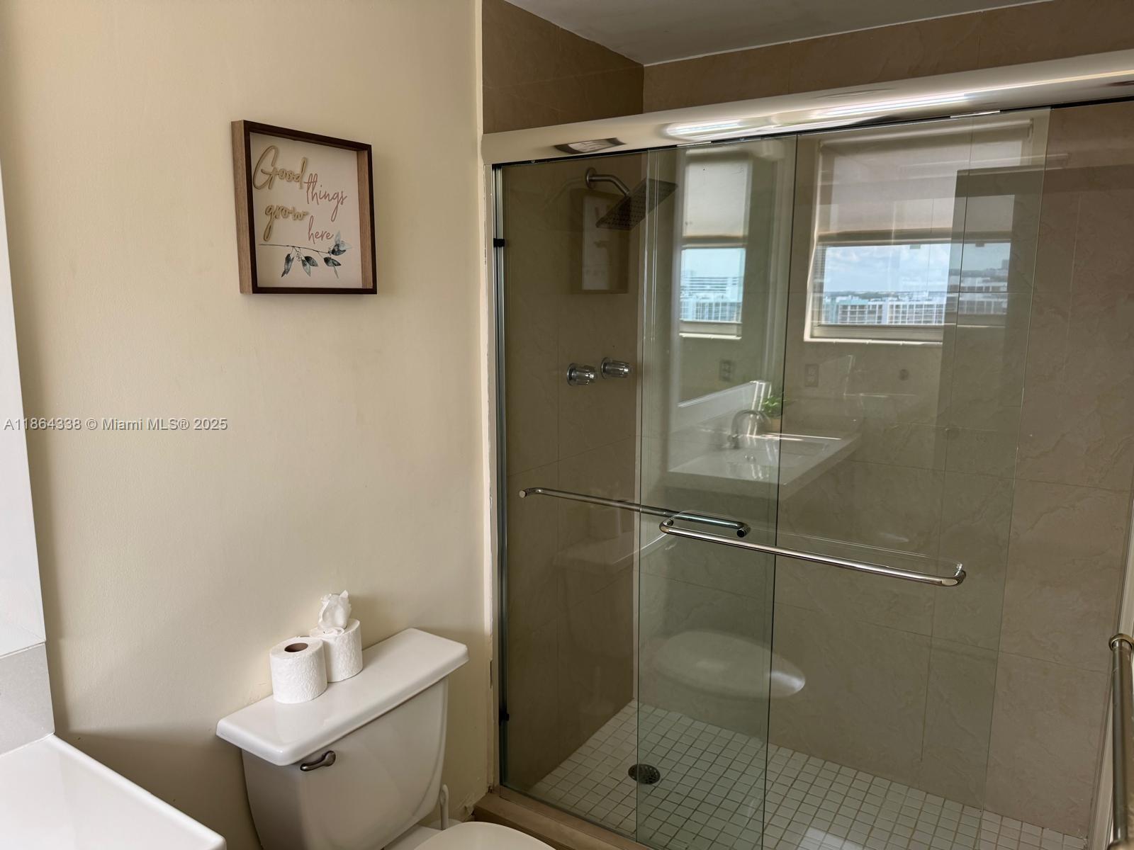 Photo of 3801 Ocean Dr  #14V, Hollywood, Florida, 33019 - 