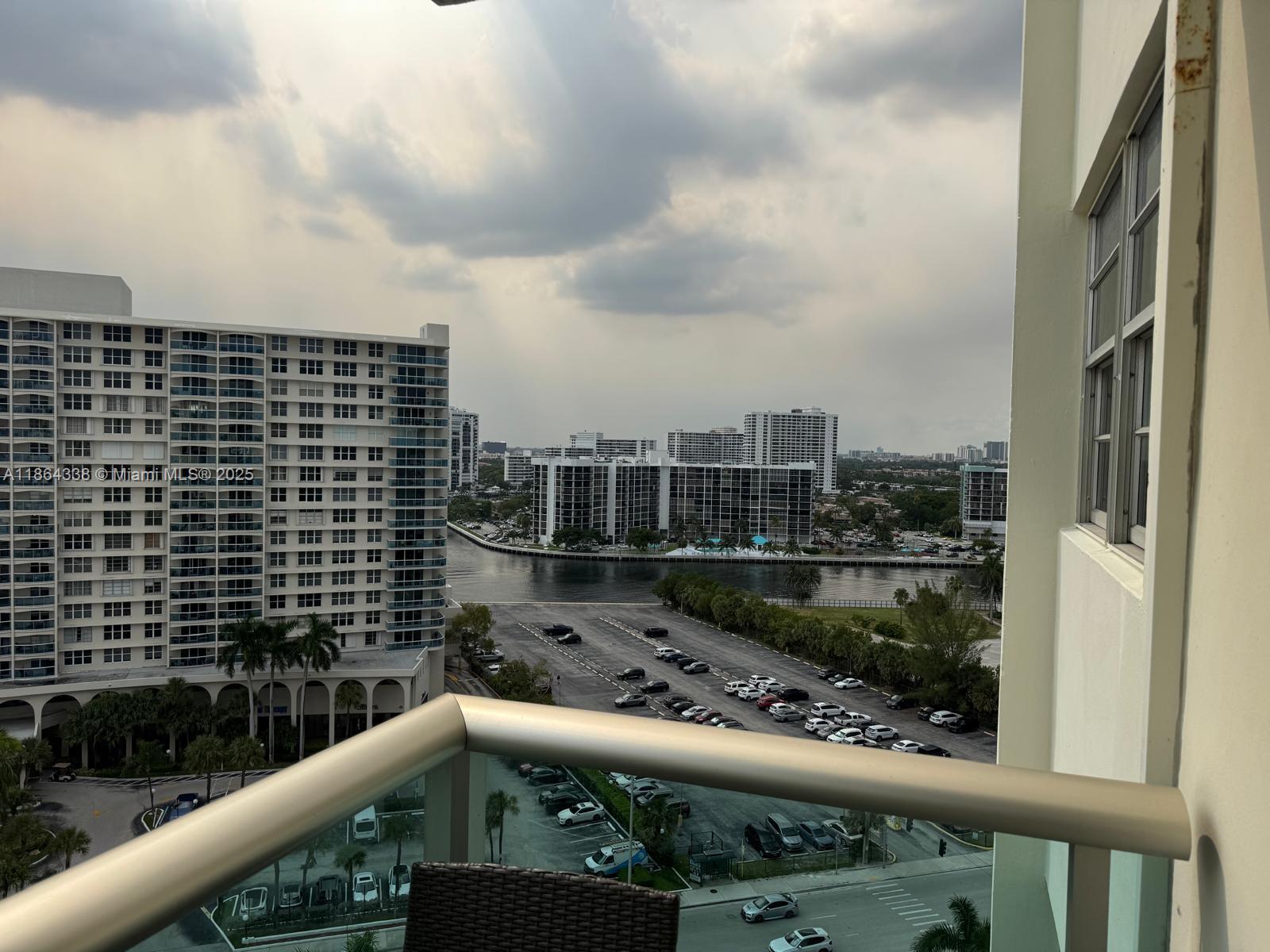 Photo of 3801 Ocean Dr  #14V, Hollywood, Florida, 33019 - 