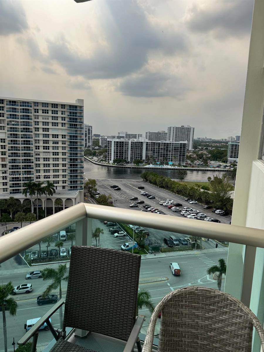Photo of 3801 Ocean Dr  #14V, Hollywood, Florida, 33019 - 