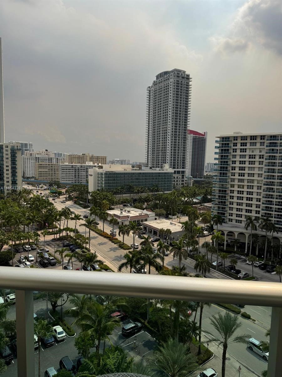 Photo of 3801 Ocean Dr  #14V, Hollywood, Florida, 33019 - 