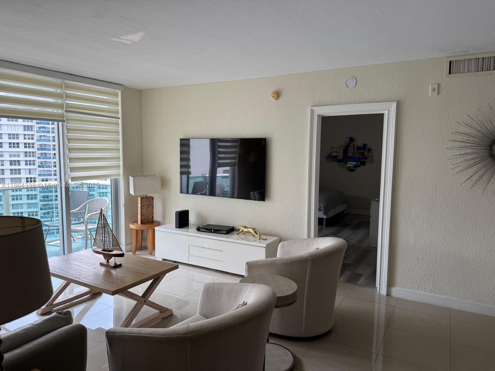 Photo of 3801 Ocean Dr  #14V, Hollywood, Florida, 33019 - 