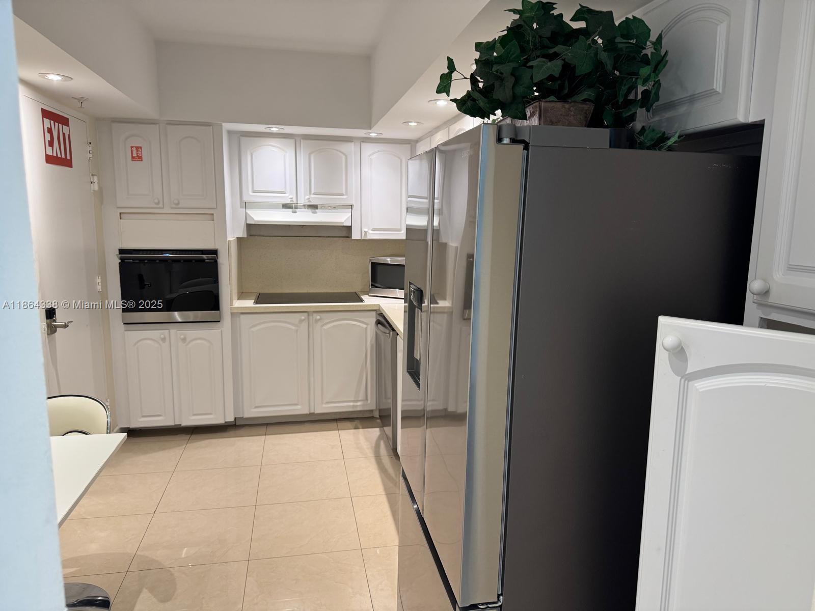 Photo of 3801 Ocean Dr  #14V, Hollywood, Florida, 33019 - 