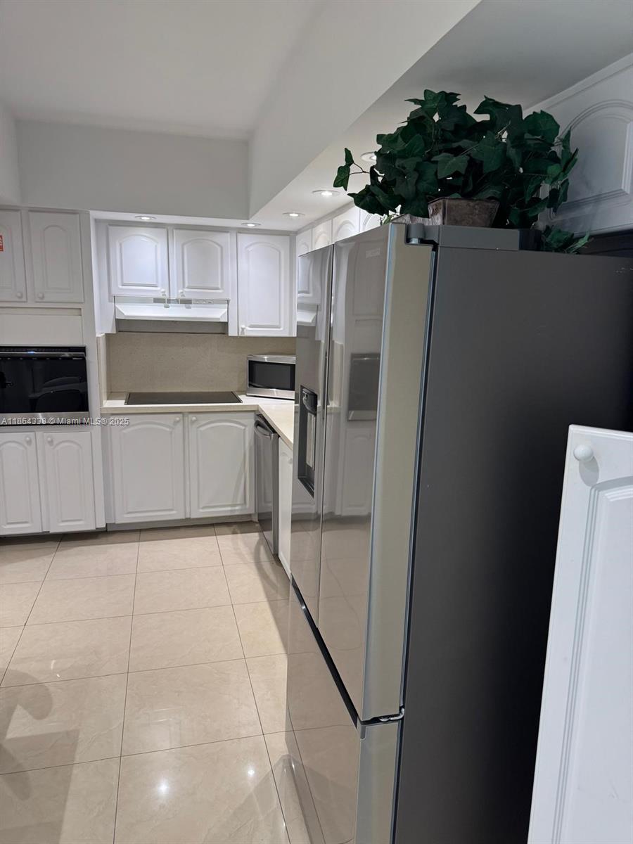 Photo of 3801 Ocean Dr  #14V, Hollywood, Florida, 33019 - 