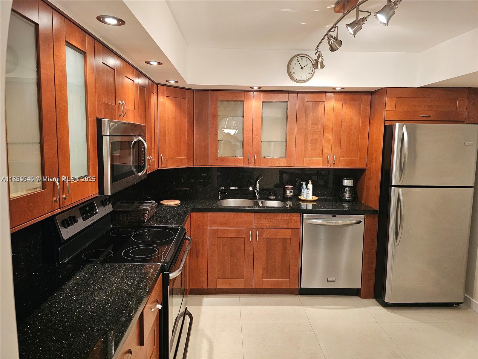 408 2 / 2 1233 sq. ft. $ 2025-08-23 0 Photo