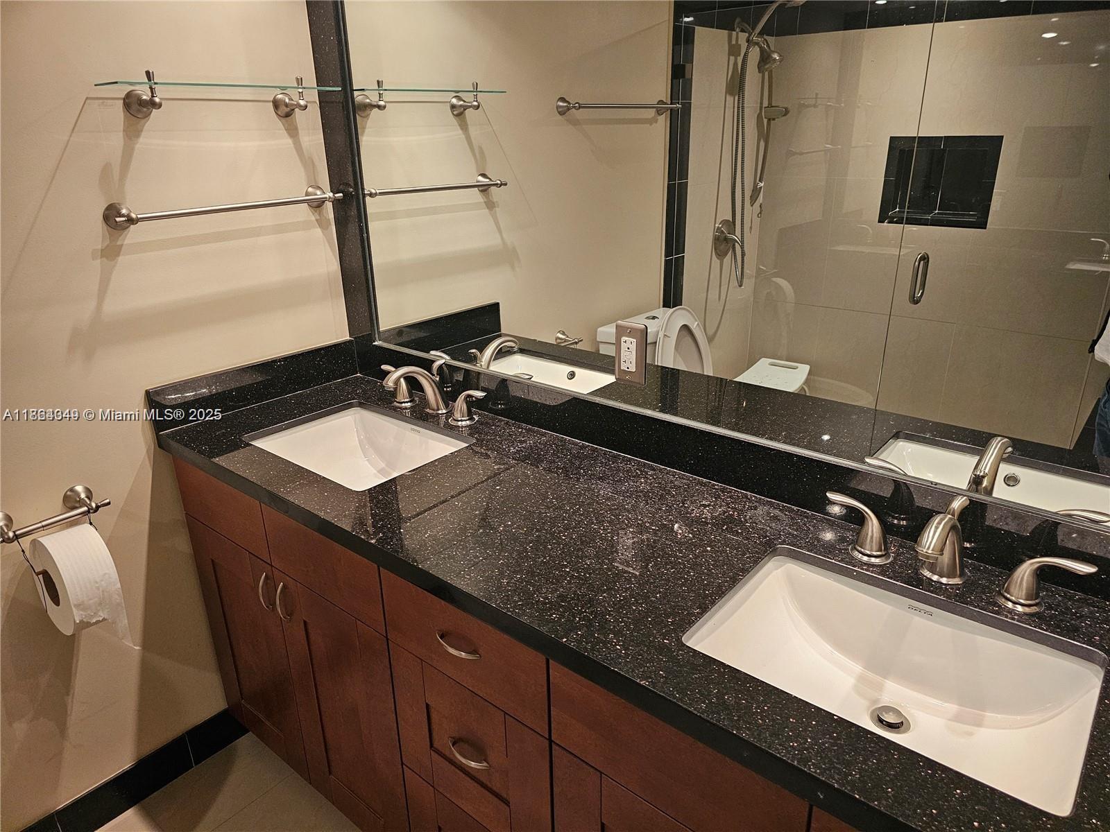 408 2 / 2 1233 sq. ft. $ 2025-08-23 0 Photo