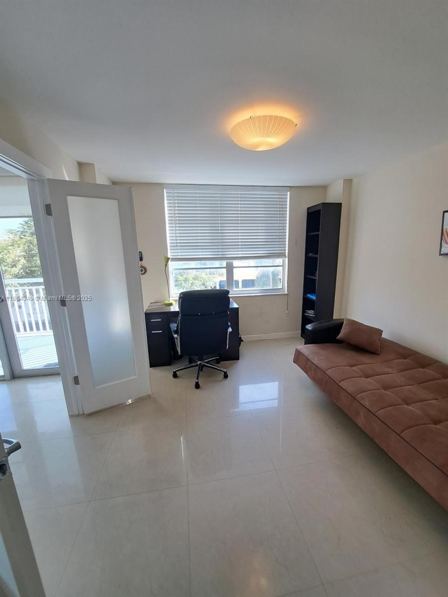 408 2 / 2 1233 sq. ft. $ 2025-08-23 0 Photo