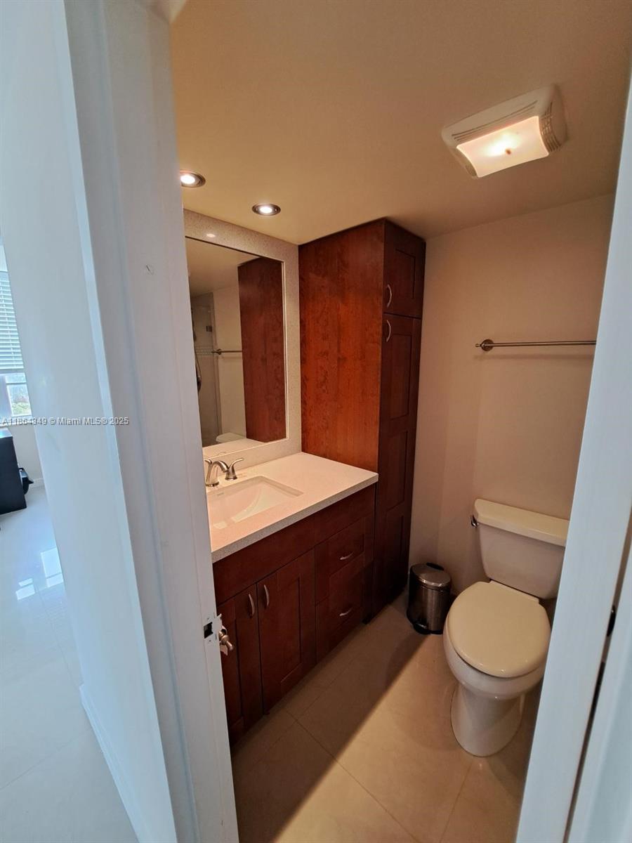 408 2 / 2 1233 sq. ft. $ 2025-08-23 0 Photo