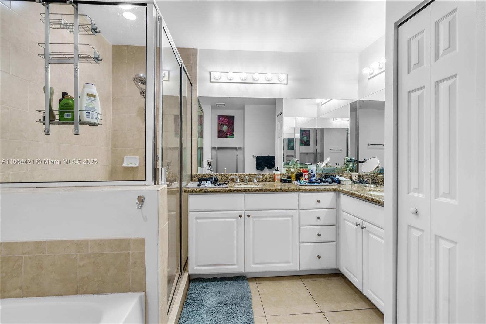 Photo of 3001 185th St  #135, Aventura, Florida, 33180 - 