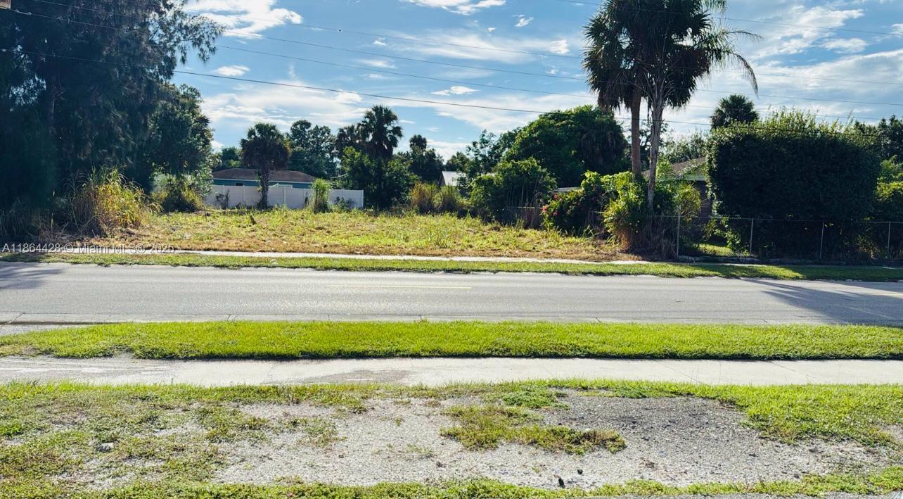 See details / sq. ft. $ 2025-08-23 0 Photo