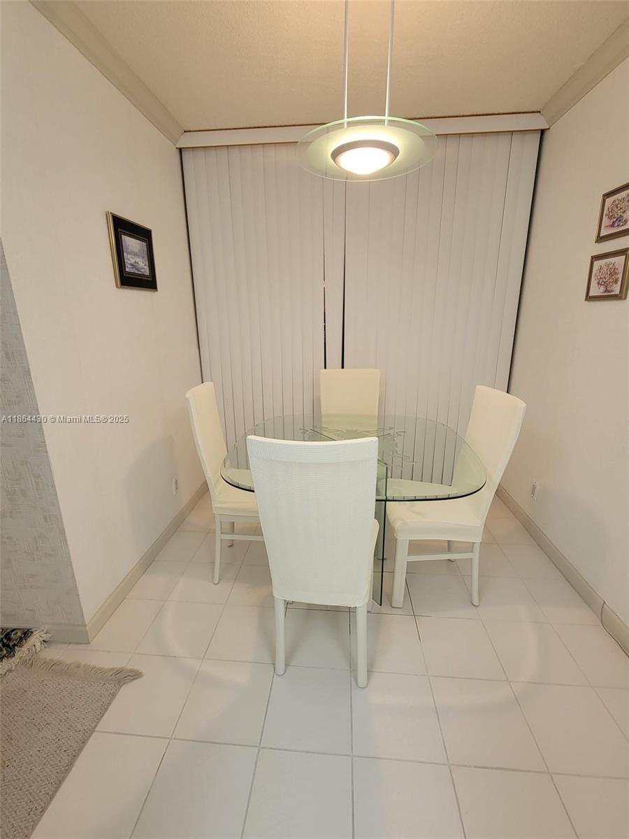 1511 1 / 2 1140 sq. ft. $ 2025-08-23 0 Photo