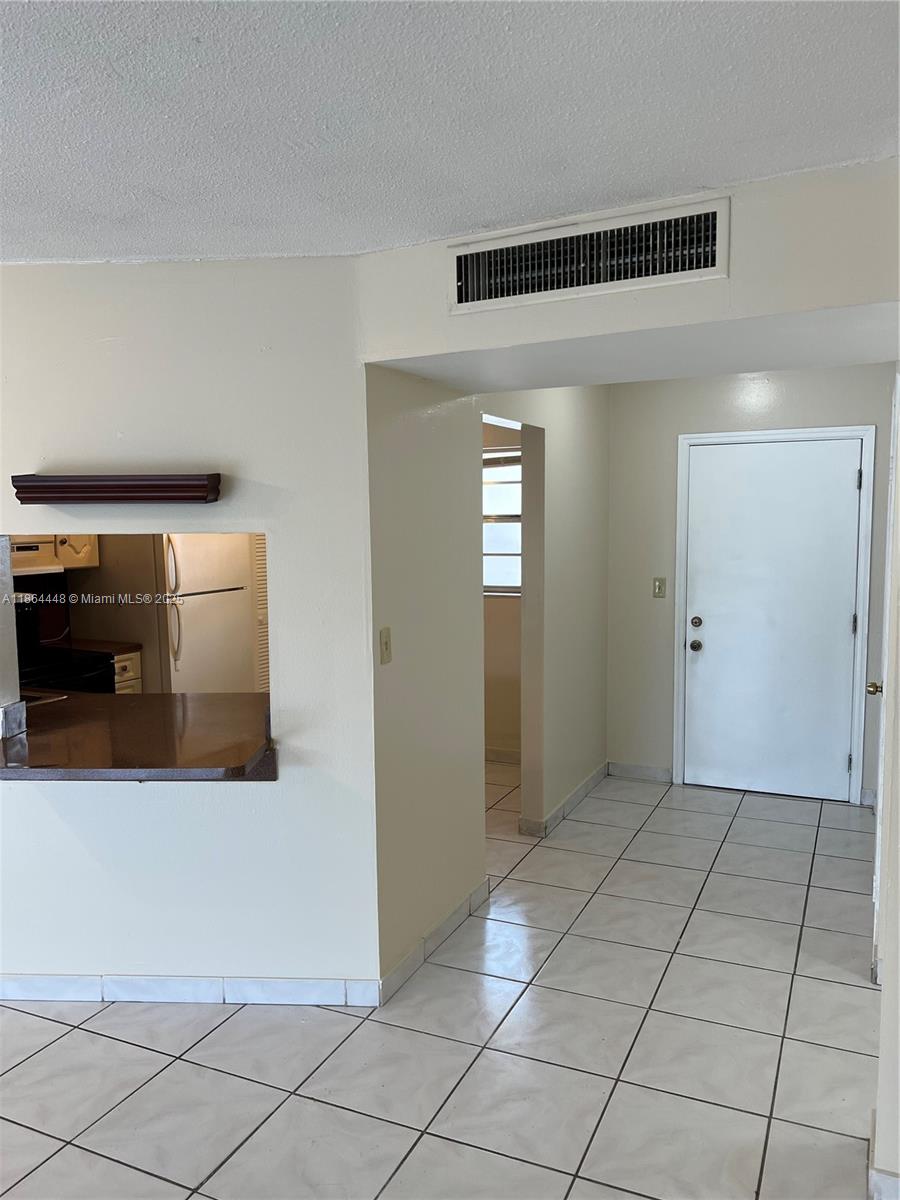 216-2 1 / 1 909 sq. ft. $ 2025-09-26 0 Photo