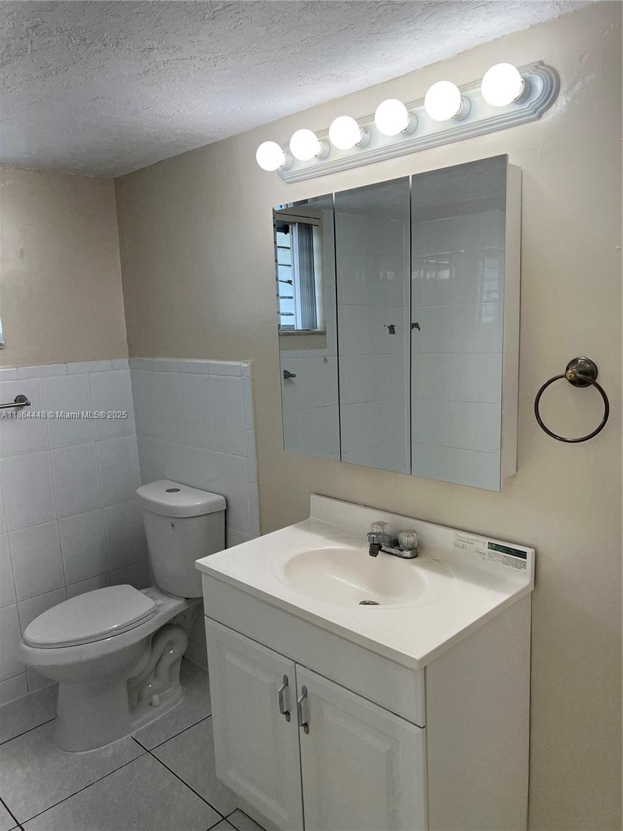 216-2 1 / 1 909 sq. ft. $ 2025-09-26 0 Photo