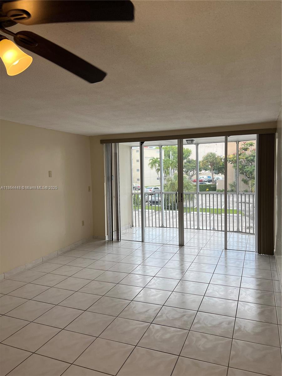 216-2 1 / 1 909 sq. ft. $ 2025-09-26 0 Photo