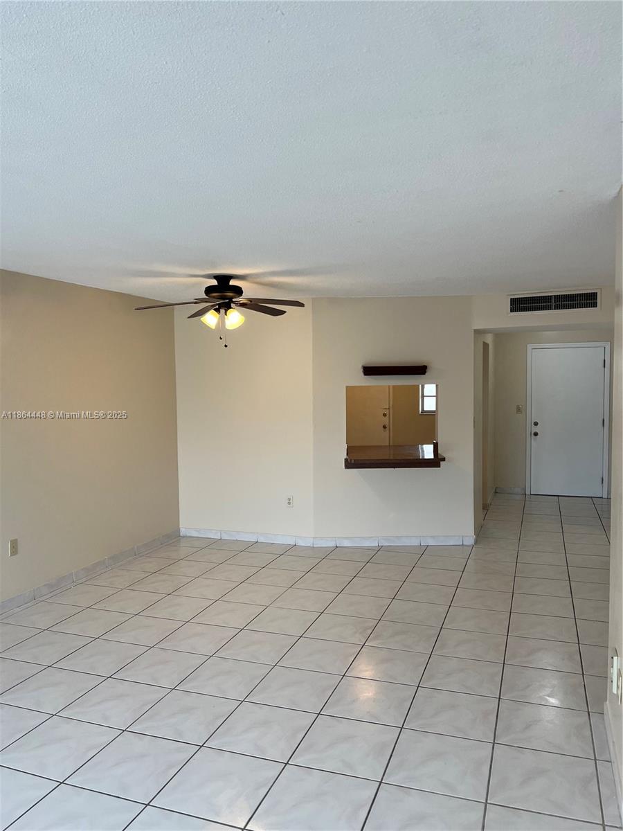 216-2 1 / 1 909 sq. ft. $ 2025-09-26 0 Photo