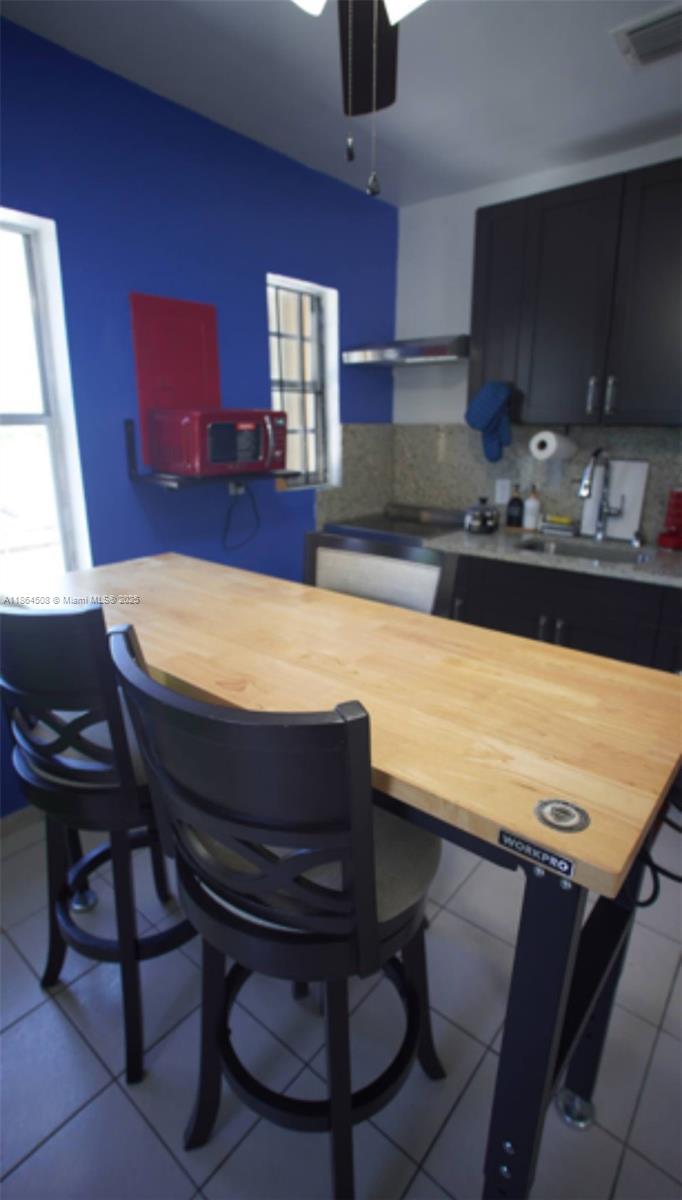 See details / 1200 sq. ft. $ 2025-08-25 0 Photo