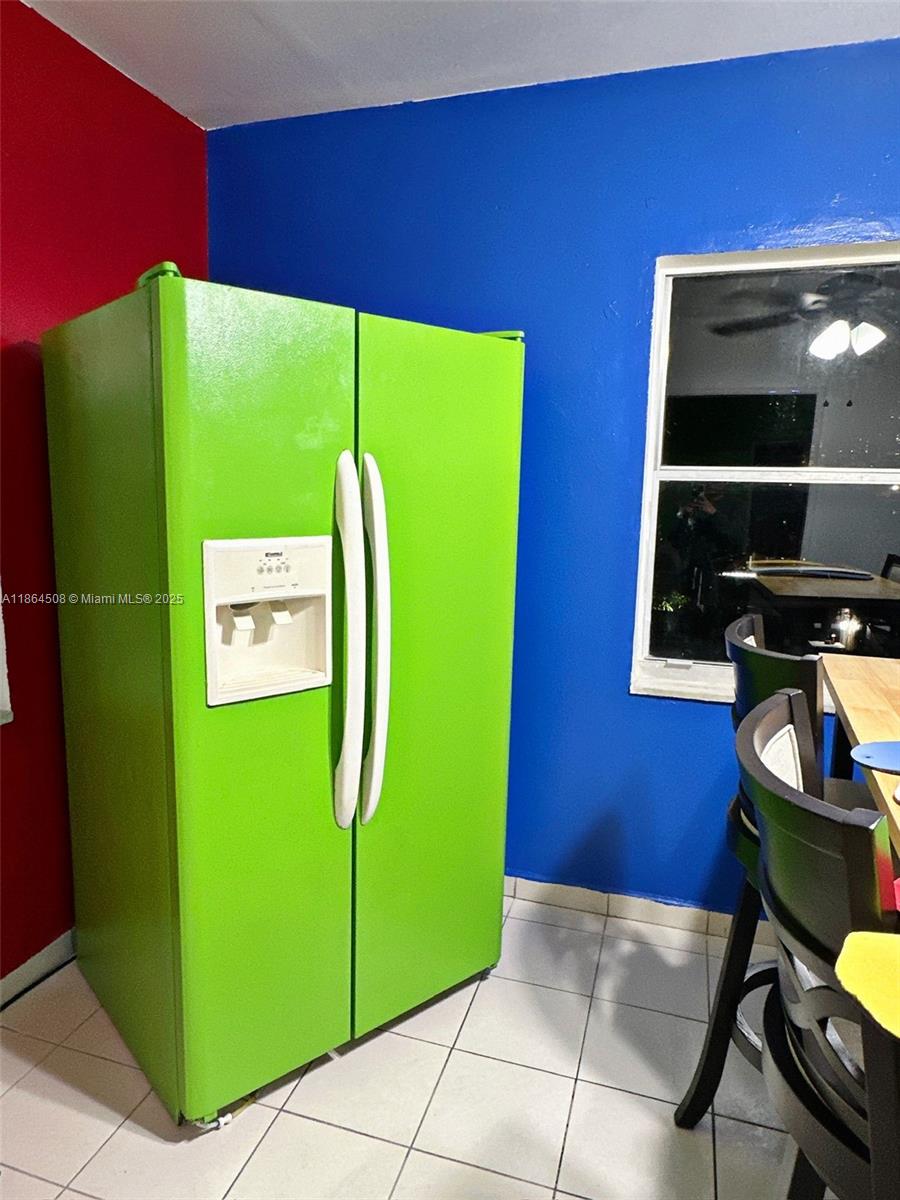 See details / 1200 sq. ft. $ 2025-08-25 0 Photo