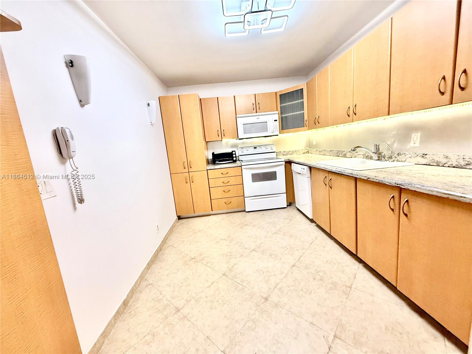 Photo of 1880 Ocean Dr  #807, Hallandale Beach, Florida, 33009 - 