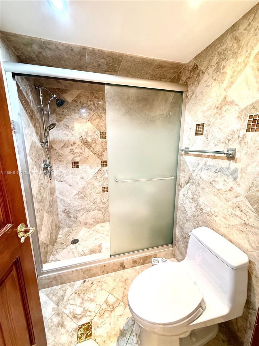 Photo of 1880 Ocean Dr  #807, Hallandale Beach, Florida, 33009 - 