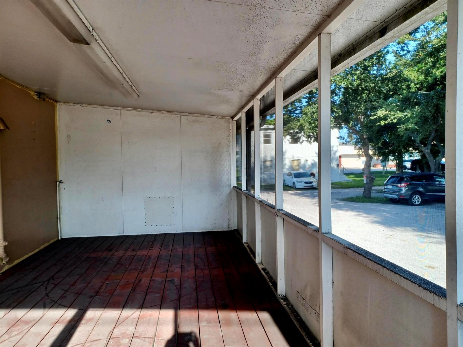 See details / 2 sq. ft. $ 2025-12-05 0 Photo