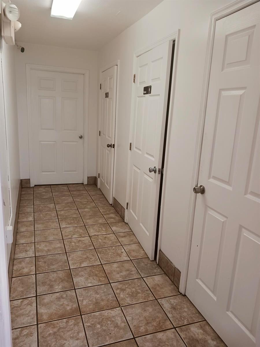 See details / 2 sq. ft. $ 2025-12-05 0 Photo