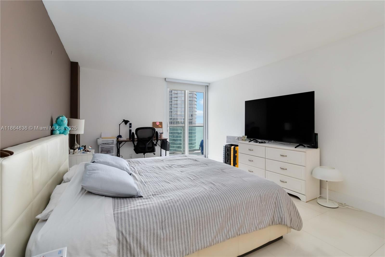 Ver detalles 2014 2 / 2 1331 sq. ft. $ 2025-08-24 0 foto