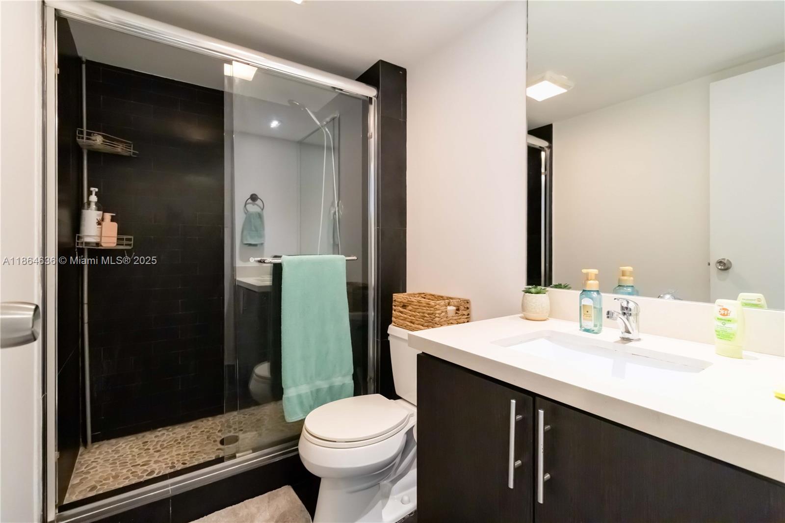 Ver detalles 2014 2 / 2 1331 sq. ft. $ 2025-08-24 0 foto