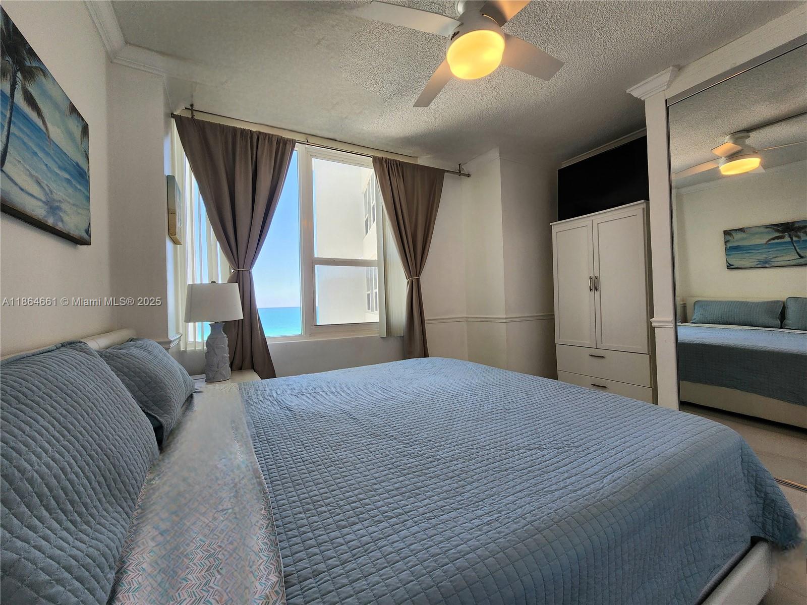 Photo of 3505 Ocean Dr  #707, Hollywood, Florida, 33019 - 