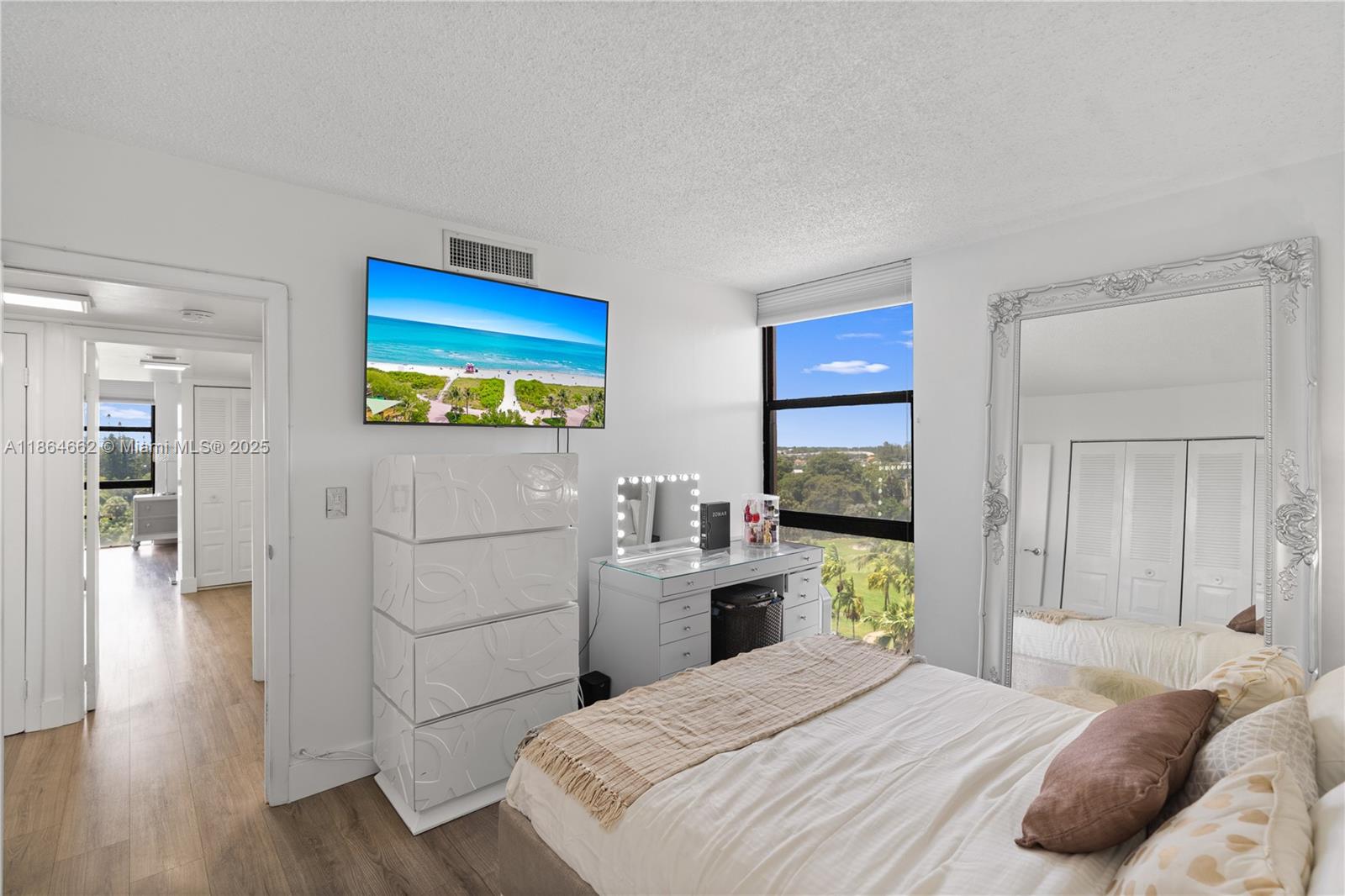 Photo of 20301 Country Club Dr  #829, Aventura, Florida, 33180 - 
