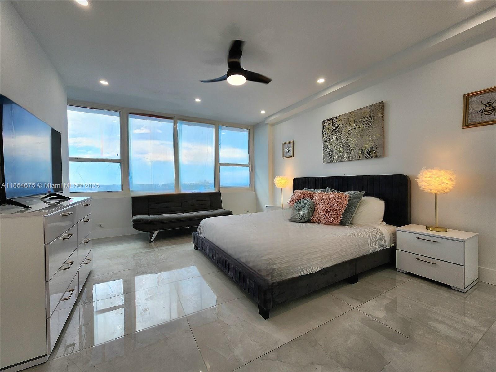Photo of 3505 Ocean Dr  #1502, Hollywood, Florida, 33019 - 