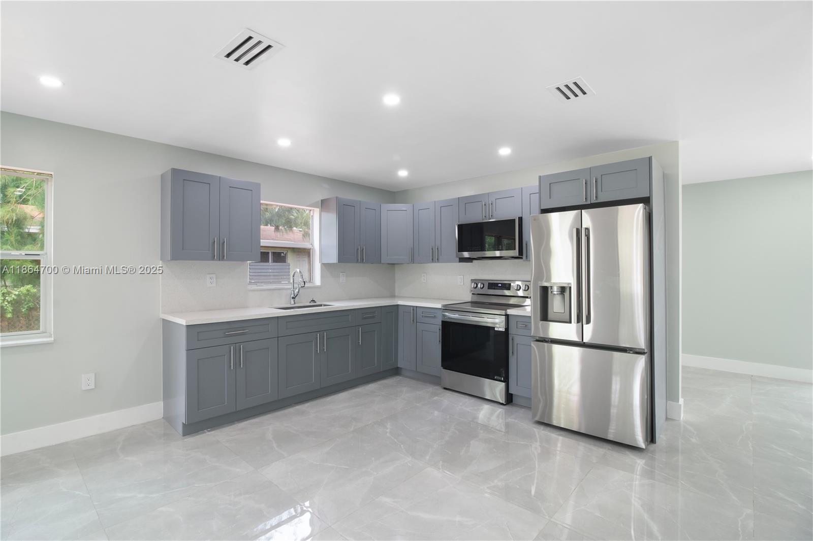 See details / 2266 sq. ft. $ 2025-08-25 0 Photo