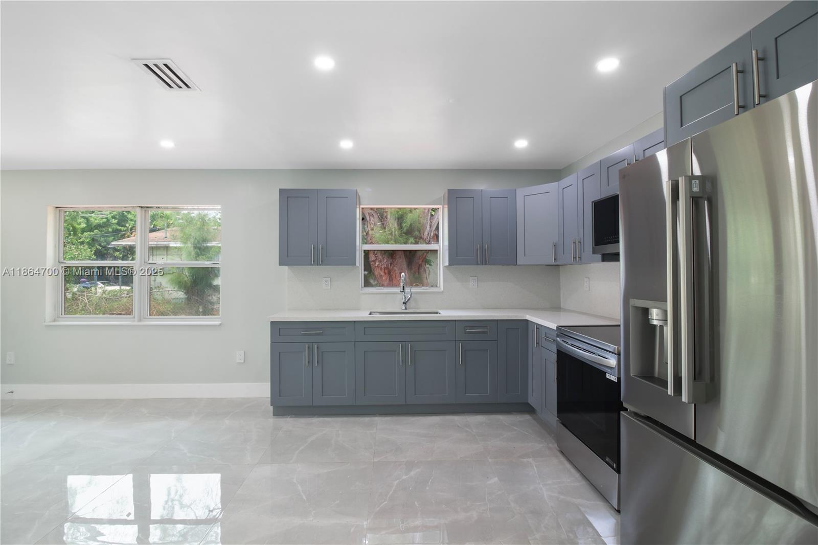See details / 2266 sq. ft. $ 2025-08-25 0 Photo