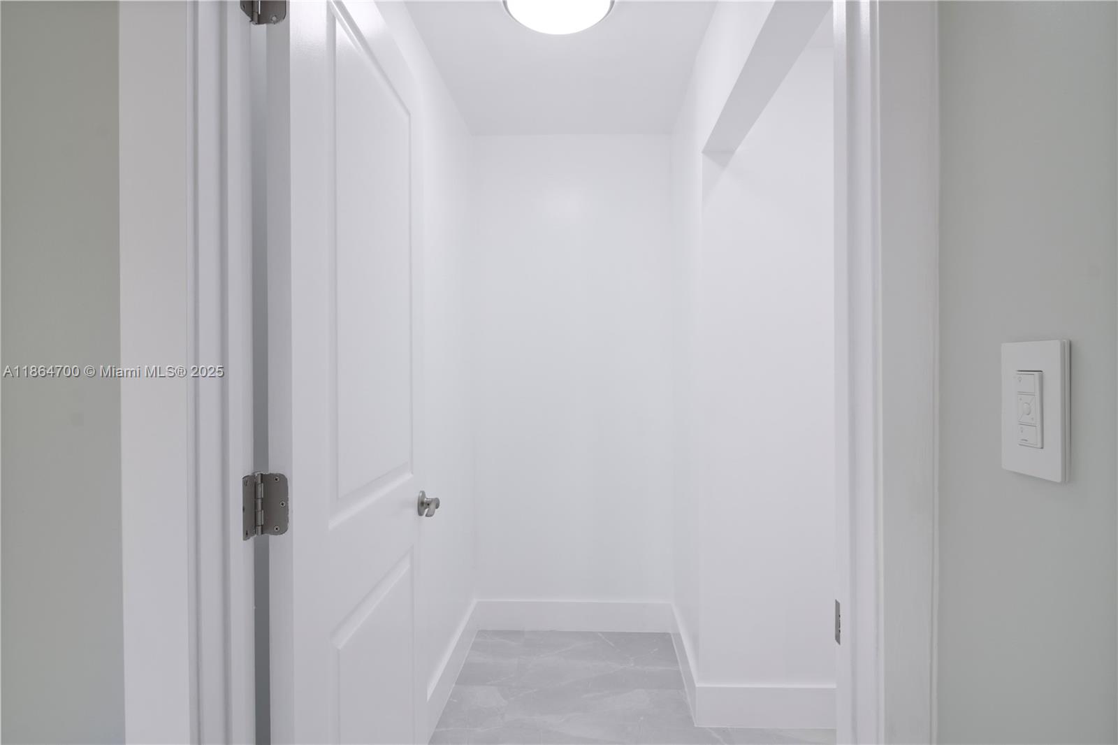 See details / 2266 sq. ft. $ 2025-08-25 0 Photo