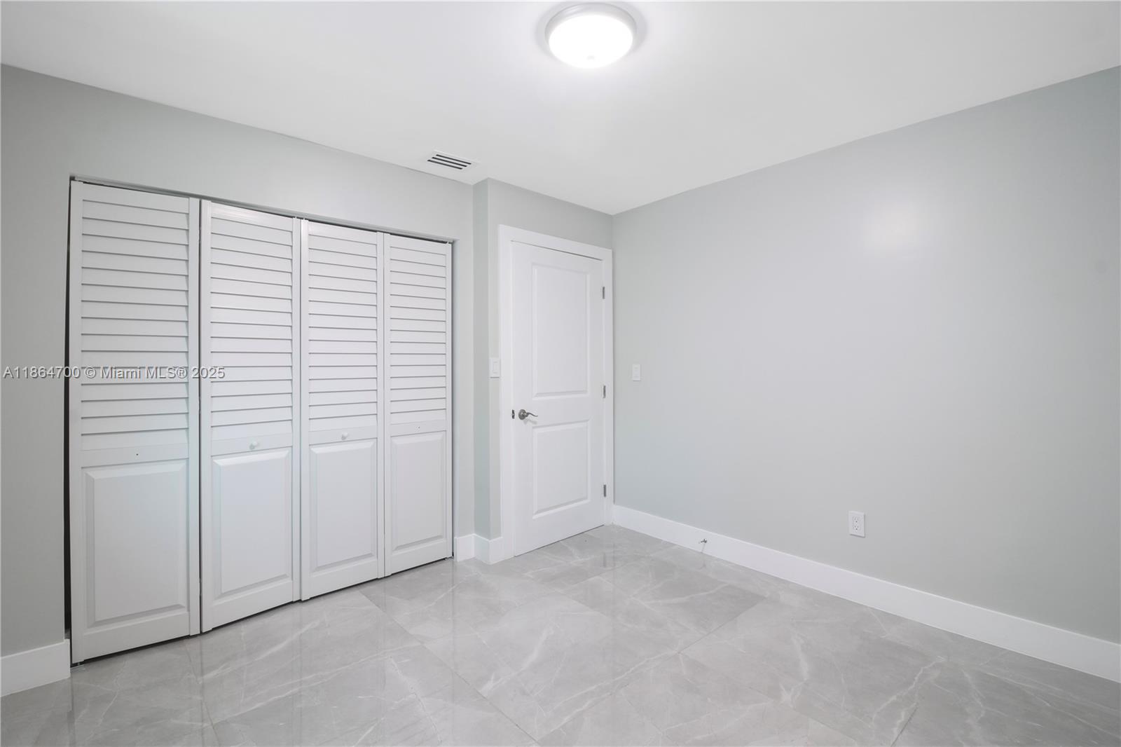 See details / 2266 sq. ft. $ 2025-08-25 0 Photo