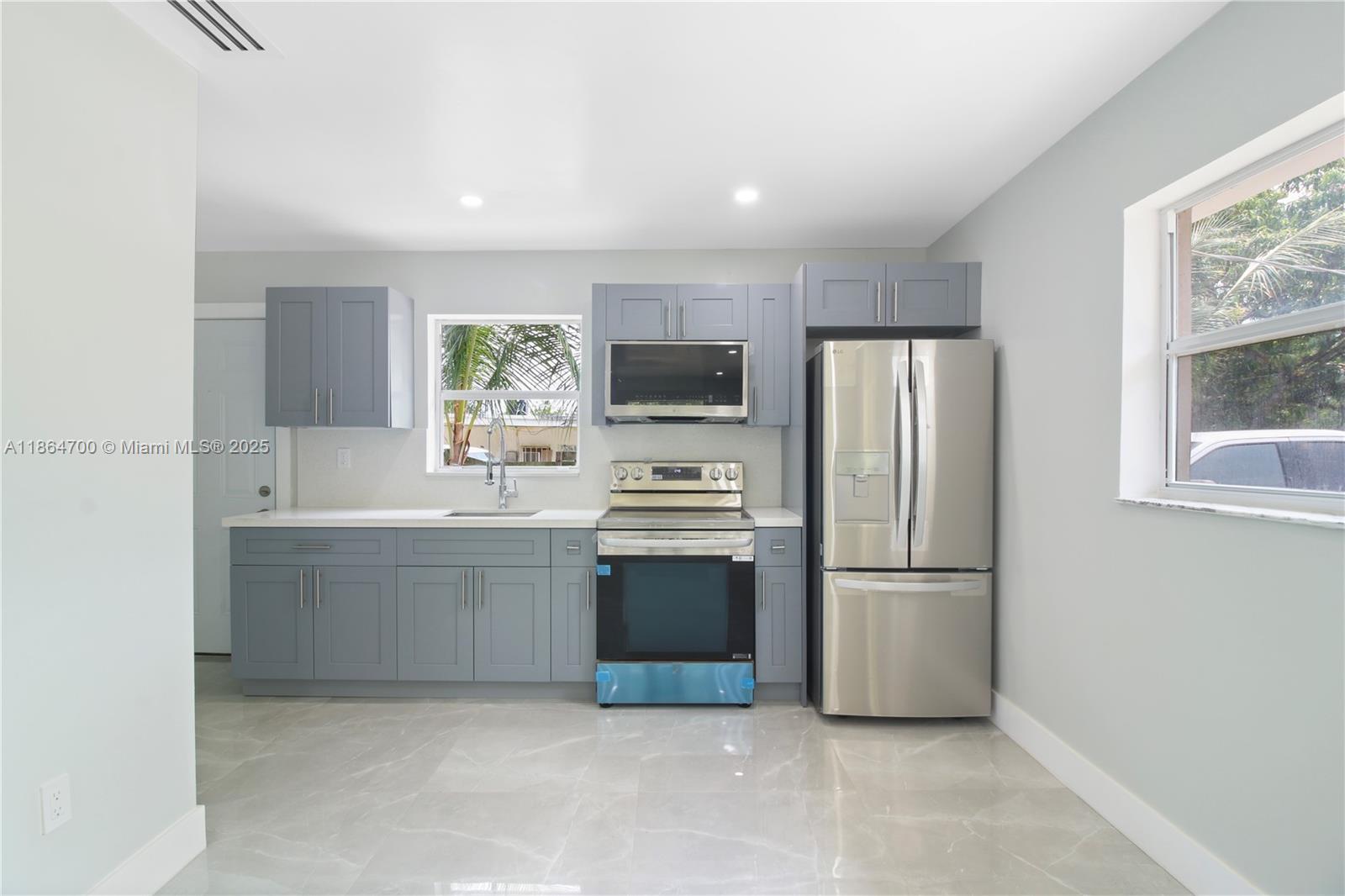 See details / 2266 sq. ft. $ 2025-08-25 0 Photo