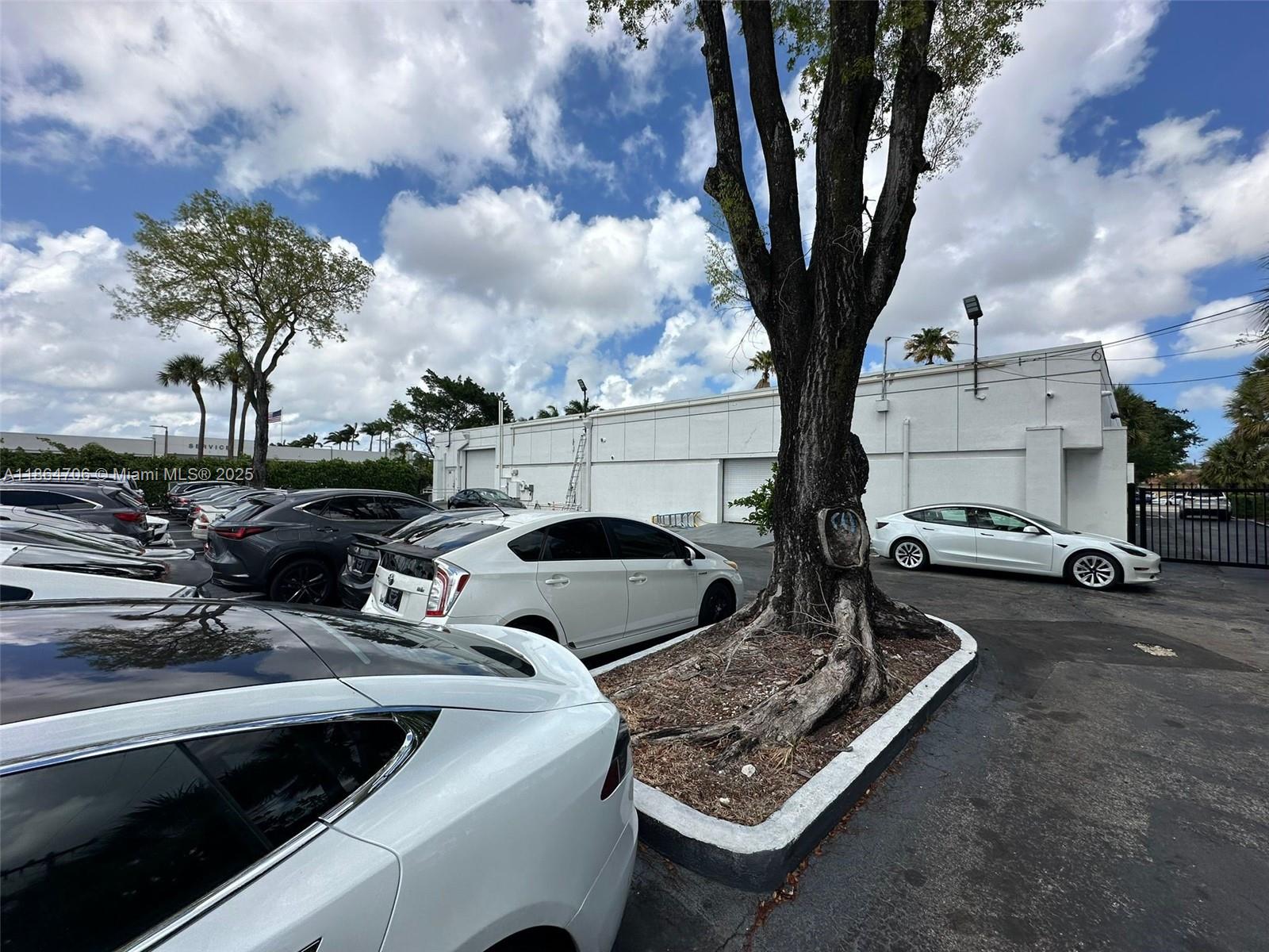   /   sq. ft. $ 2025-08-25 0 Photo