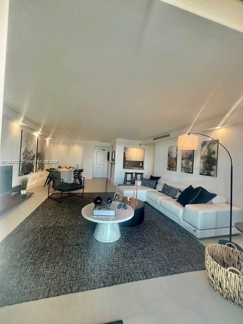 See details 1906 2 / 2 1521 sq. ft. $ 2025-08-28 0 Photo
